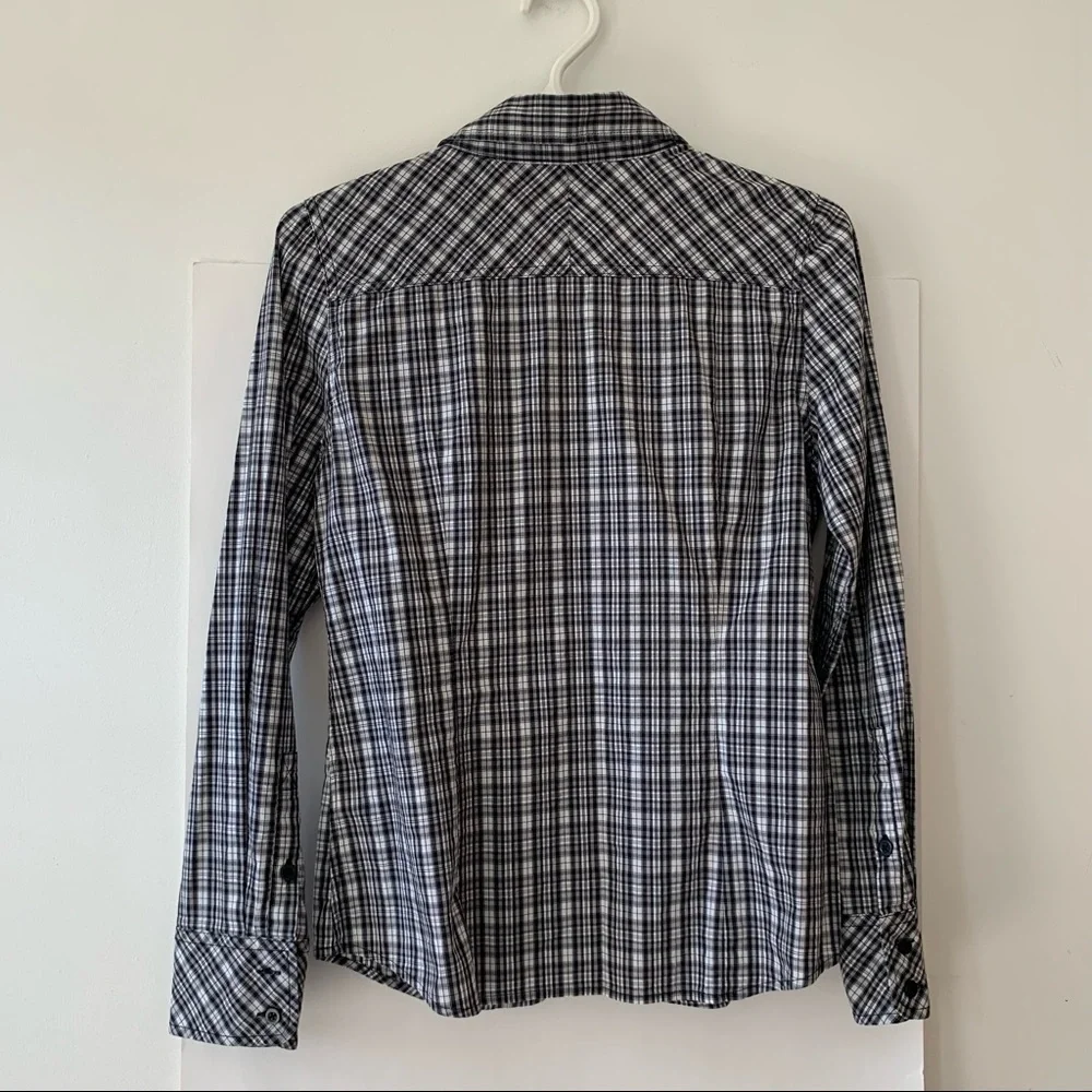 90’s Ruffled Blouse - Picture 5 of 10